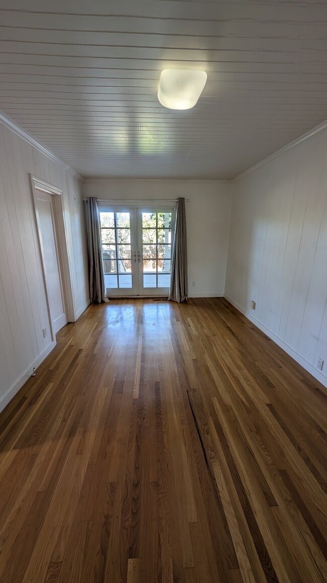 Building Photo - 829 Pordon Ln