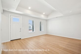 Building Photo - 3651 S Custer Rd