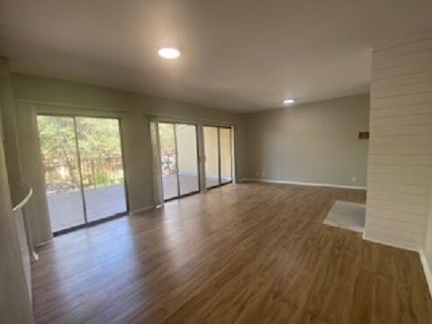 Building Photo - 8642 Fredericksburg Rd