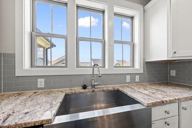 Building Photo - 1813 Iron Mill Dr