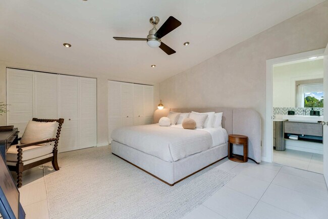 Building Photo - 1884 SW 17th St