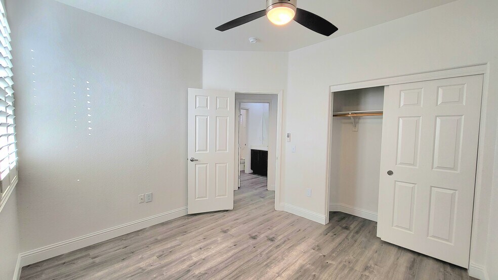 Building Photo - 3879 N Mayfield Ranch Rd