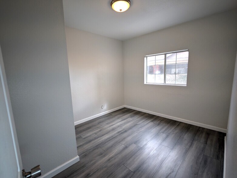 Bedroom 3 - 7635 Birchleaf Ave