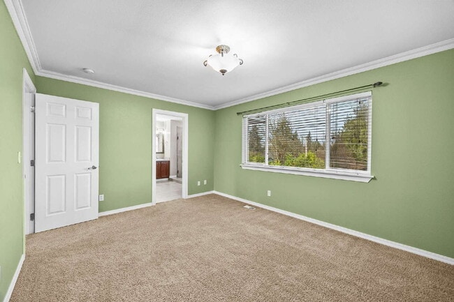 Building Photo - RENTED ~ THIS PROPERTY IS NO LONGER AVAILABLE~ ** This beautiful light filled home offers 4-bedro...