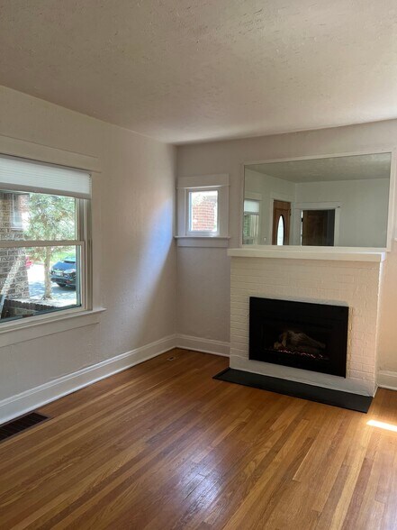 Building Photo - 821 Harrison St