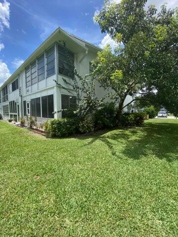 Building Photo - 30 Oakridge C