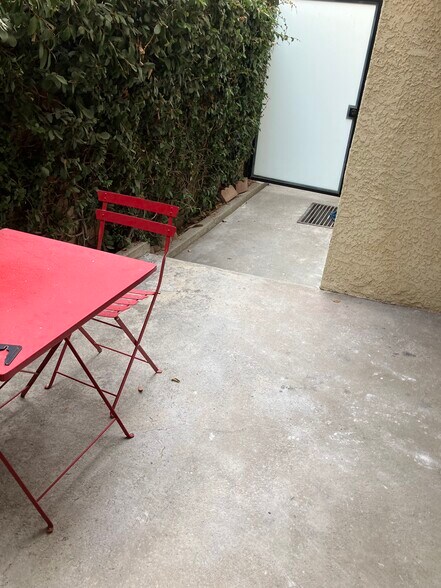 back patio - 2020 Idaho Ave