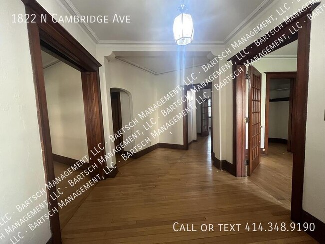 Building Photo - 1822 N Cambridge Ave