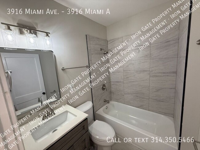 Building Photo - 3916 Miami St
