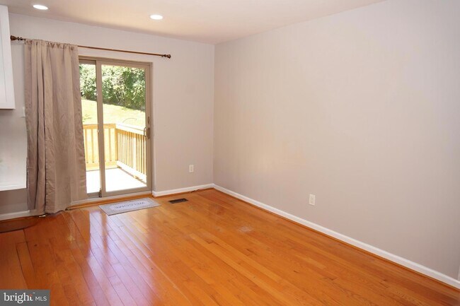 Building Photo - 8 Cross Falls Cir