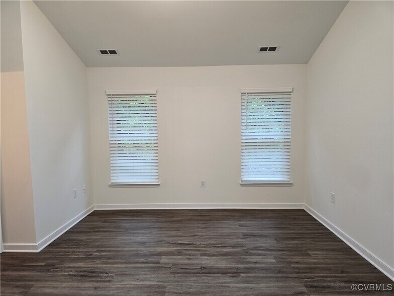 Building Photo - 10741 Mountain Ash Dr