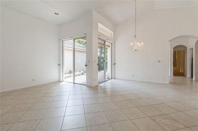 Building Photo - 5851 NW 119th Dr