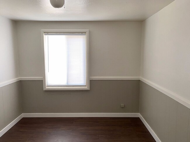 Building Photo - Little cottage nestled in a street surrounded with natural setting in Fremont Niles area , Availa...