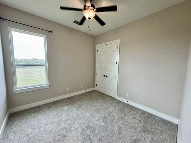 Building Photo - AVAILABLE NOW! One-of-a-Kind Luxury Estate | 5BD/3BA on 2 Acres in Liberty Hill!