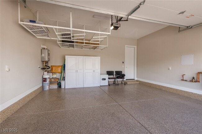 Building Photo - 393 Robledo St