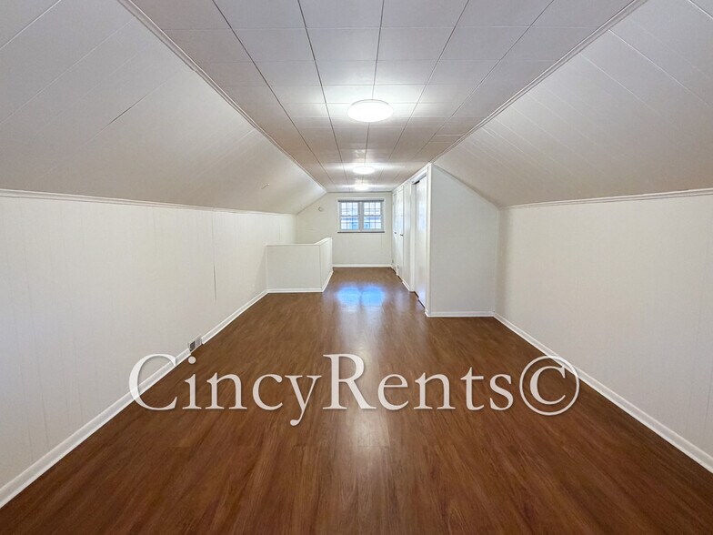 Building Photo - 2652 Bonnie Dr