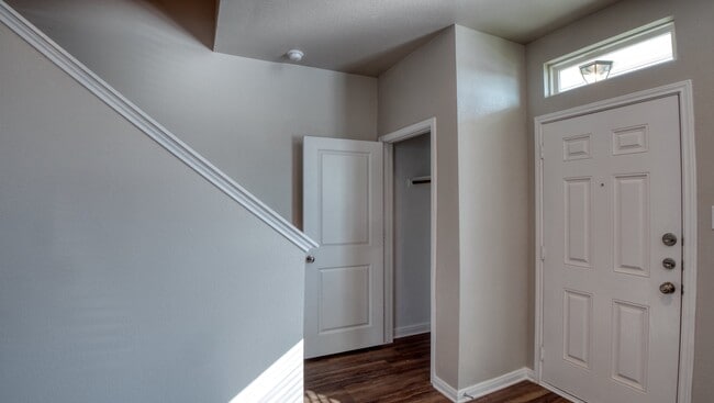 Building Photo - 1626 Lummus Dr