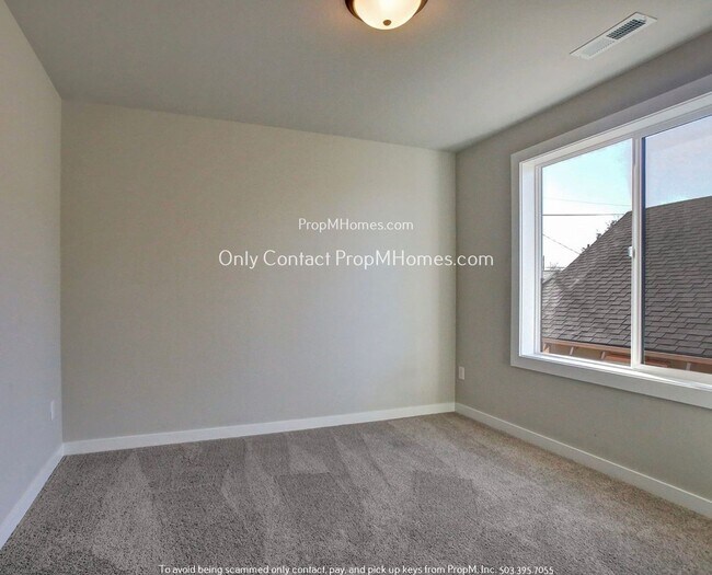 Building Photo - Modern Home in Highly Sought-After Piedmont Neighborhood!