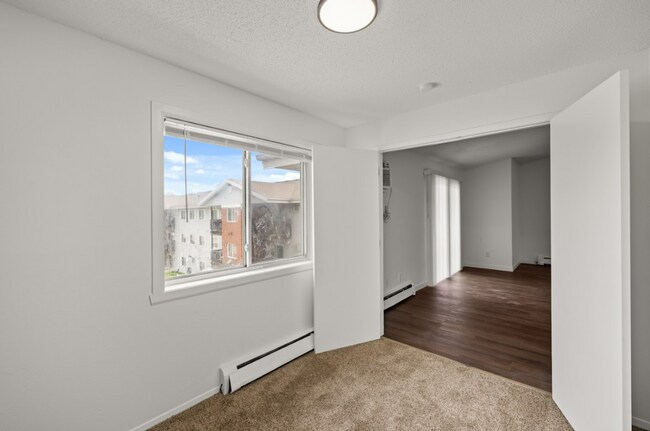 Building Photo - Ivy I | Elevated 3 Bedroom