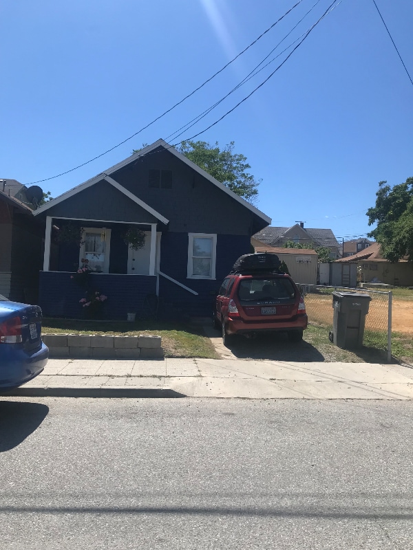 Building Photo - 304 Methow St