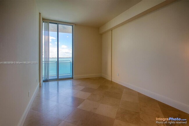 Building Photo - 7901 Hispanola Ave