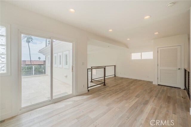 Building Photo - 1206 S Catalina Ave