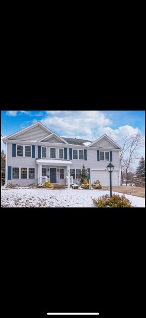 Building Photo - 927 S Charlotte St