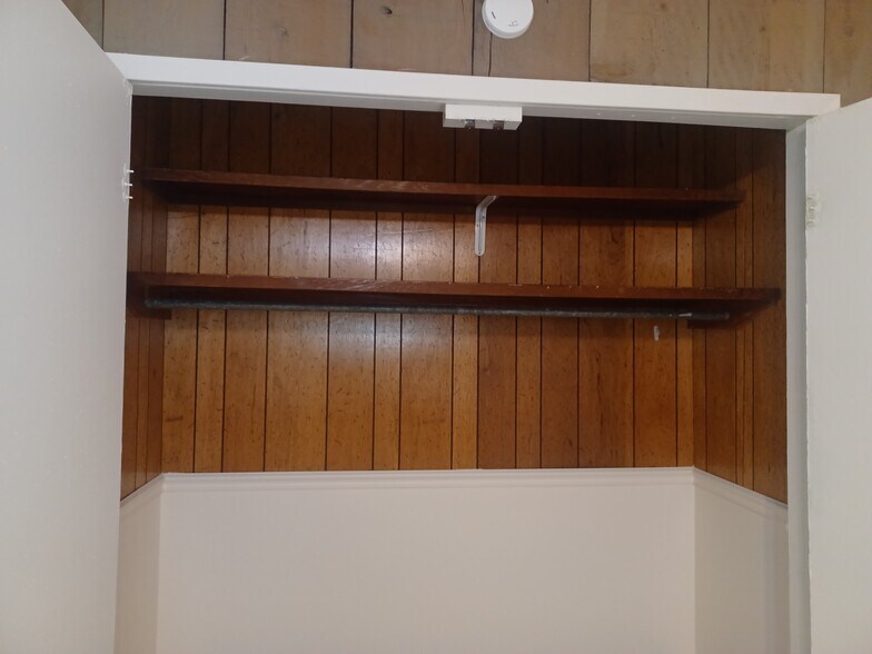 Building Photo - 1719 Oakley Ct