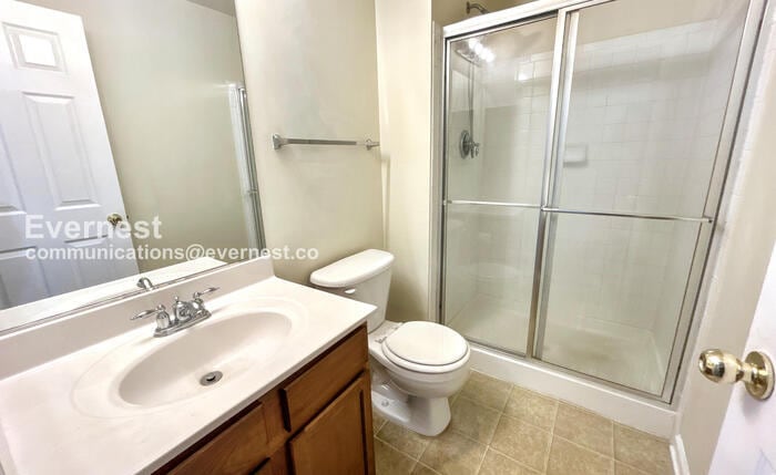 Building Photo - 115 Executive Cir