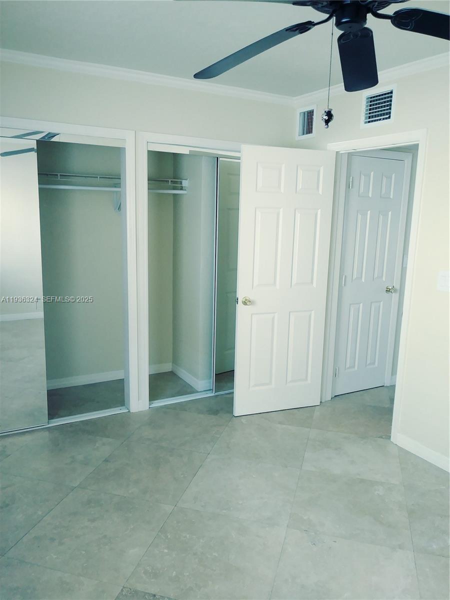 Building Photo - 1864 NE 46th St