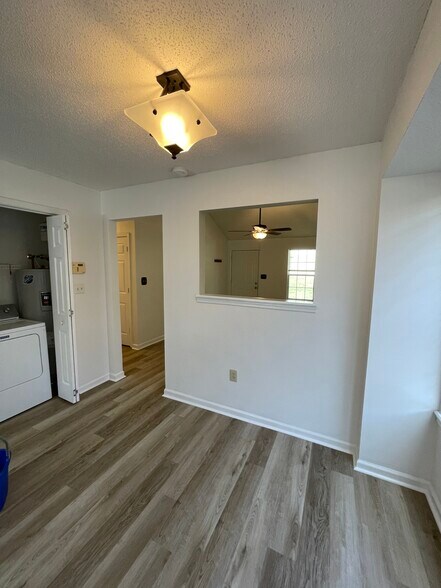 Building Photo - 1805 Colt Dr