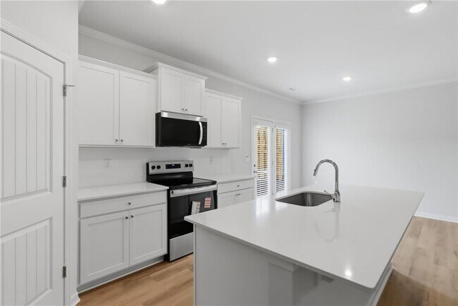 Building Photo - 21 Berryville Dr