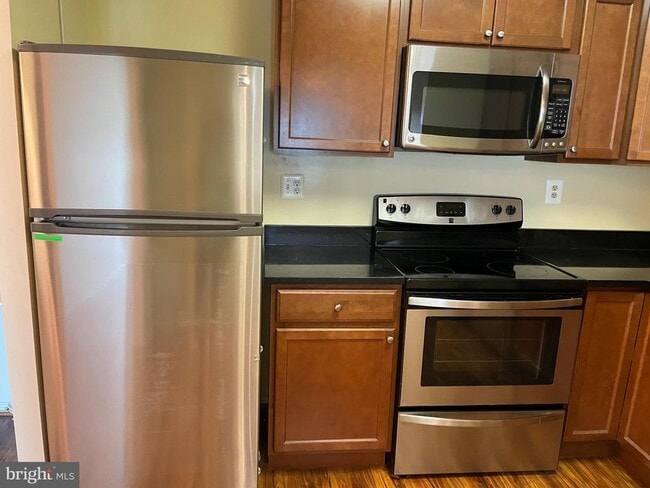 Building Photo - 8340 Greensboro Dr