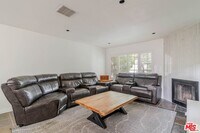 Building Photo - 5820 Yolanda Ave