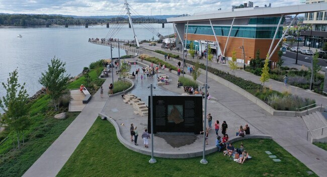 Building Photo - 111 Parkway Pl