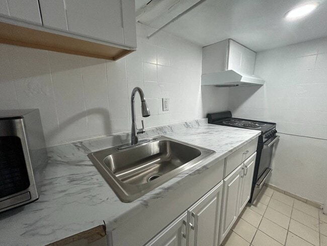 Building Photo - 1819 Palisade Pl