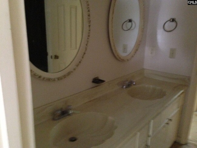 Building Photo - 203 Rutledge Pl