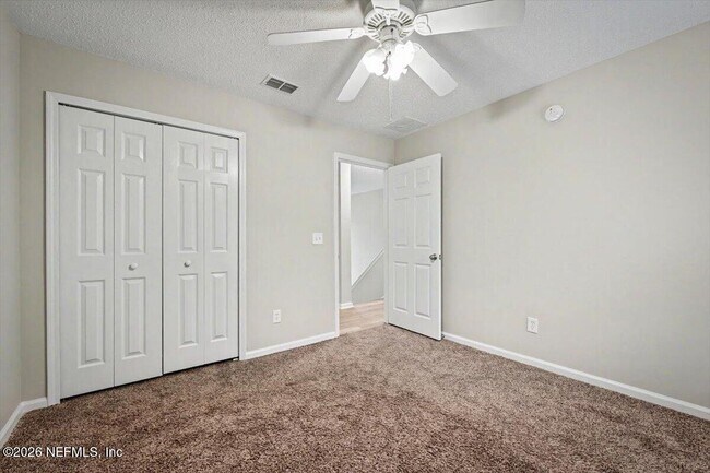 Building Photo - 133 Dragonfly Dr