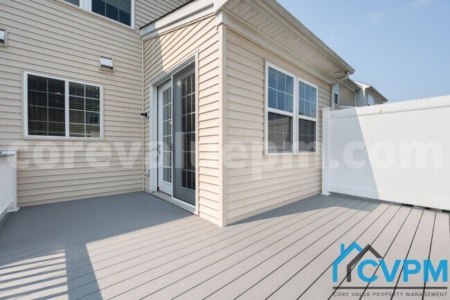 Building Photo - 128 Merlot St