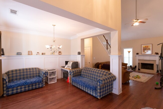 Building Photo - Single family home on west side of Athens!