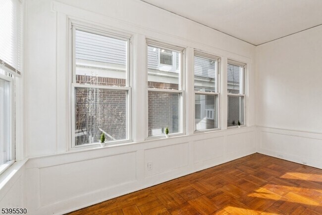 Building Photo - 41 Poe Ave