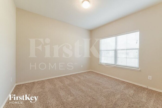 Building Photo - 1824 Fairbanks Dr