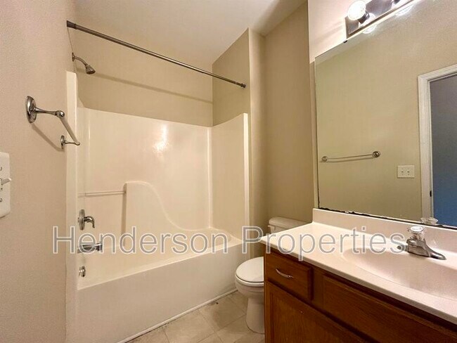 Building Photo - 125 Charterhouse Ln