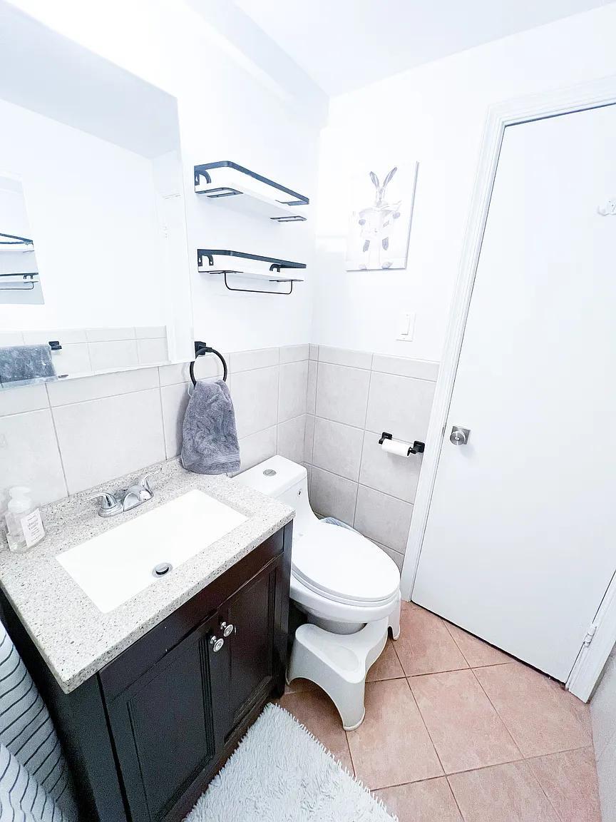 Building Photo - 2141 I St NW