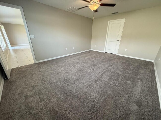 Building Photo - 15427 Miller Creek Dr