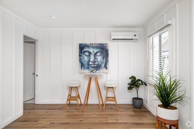 Dining Room - 314 N Venice Blvd
