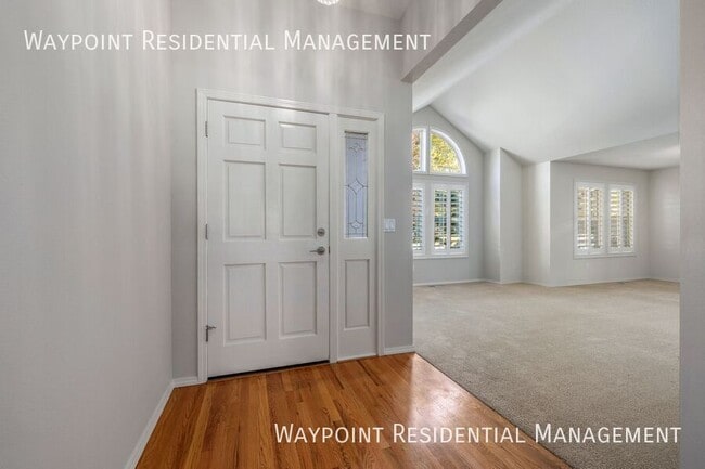 Building Photo - 4917 N Contour Way