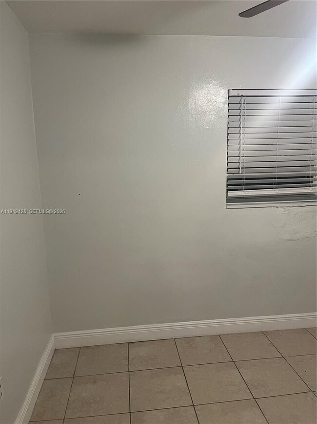 Building Photo - 700 N 68th Way