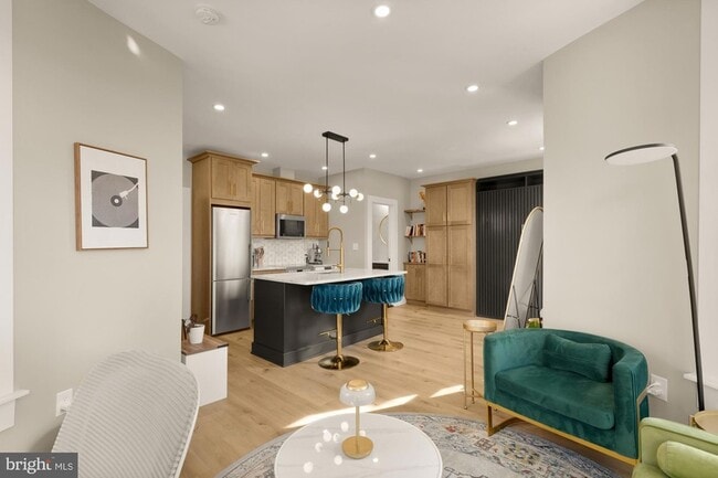 Building Photo - 1634 S Street NW Unit 5