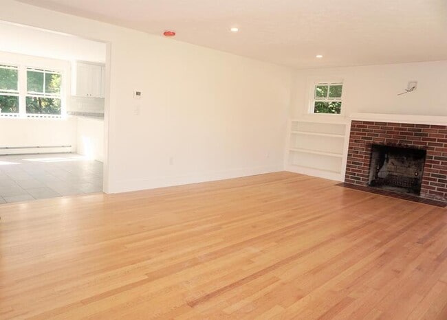Building Photo - 26 Edgewood Rd